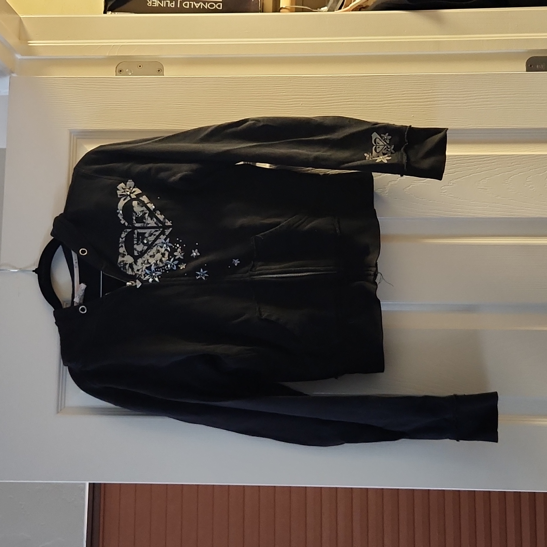 Roxy Stud/Embroidered Logo.